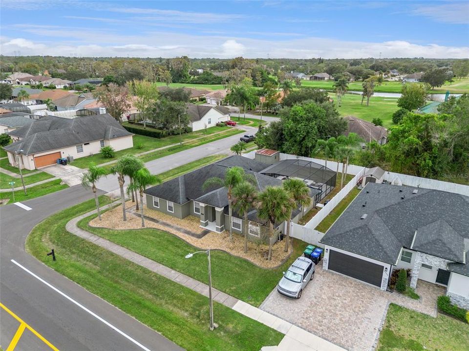 For Sale: $514,900 (3 beds, 2 baths, 2573 Square Feet)