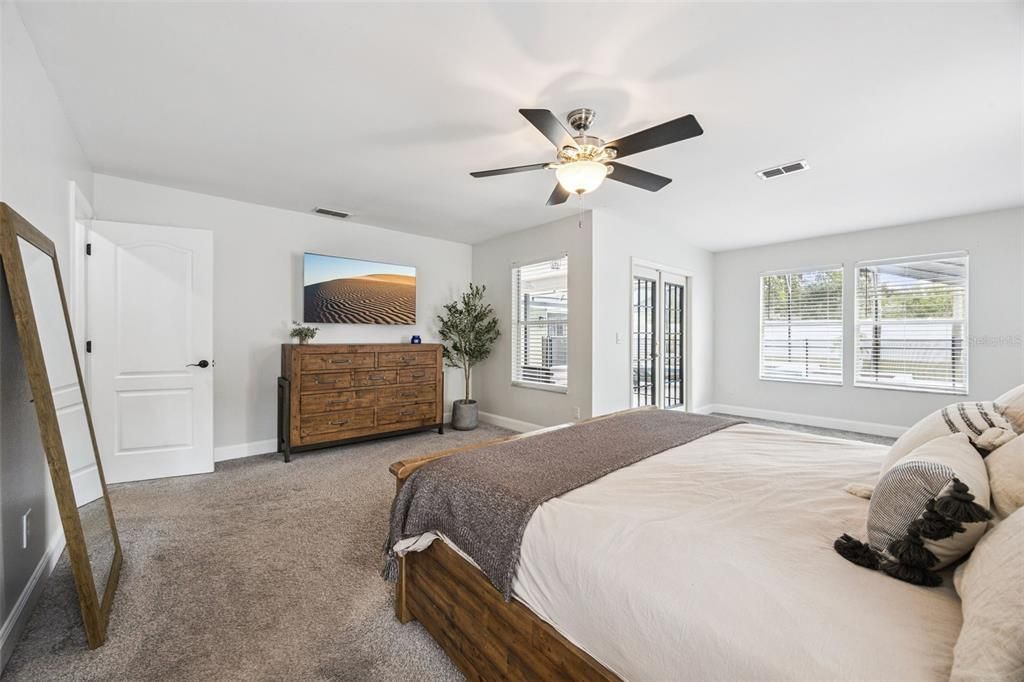 For Sale: $514,900 (3 beds, 2 baths, 2573 Square Feet)