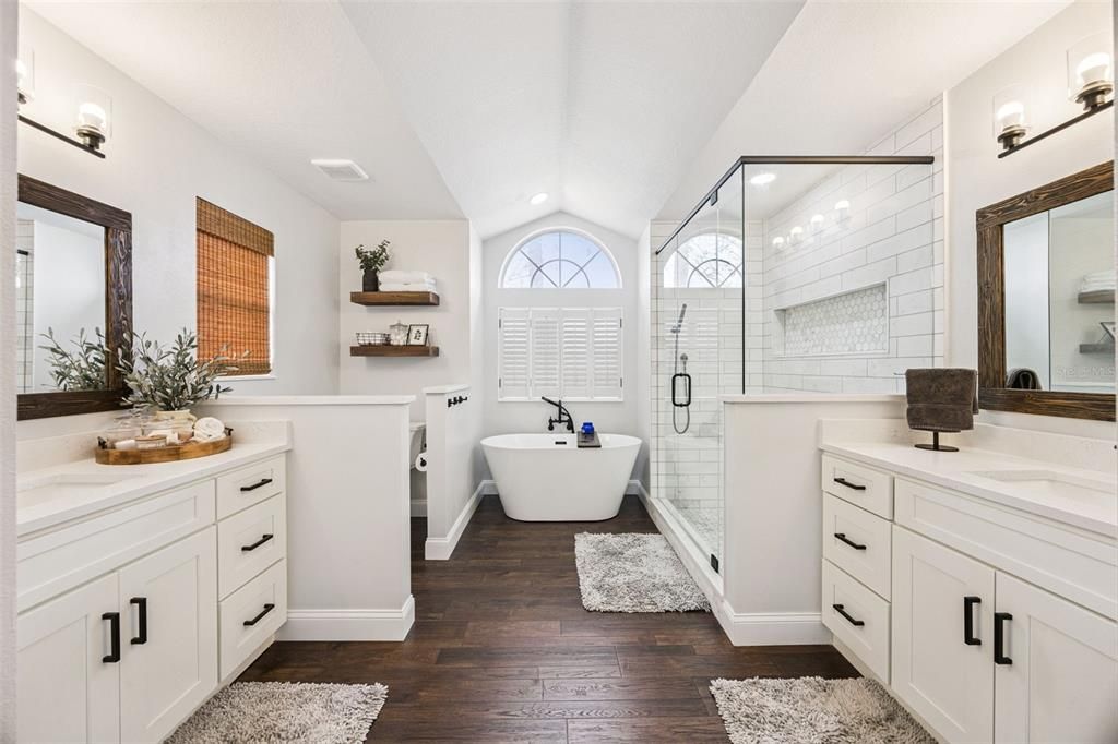 For Sale: $514,900 (3 beds, 2 baths, 2573 Square Feet)