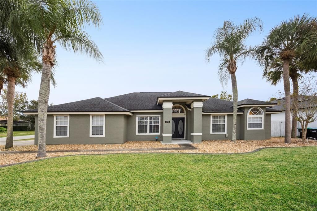 For Sale: $514,900 (3 beds, 2 baths, 2573 Square Feet)