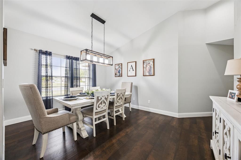 For Sale: $514,900 (3 beds, 2 baths, 2573 Square Feet)