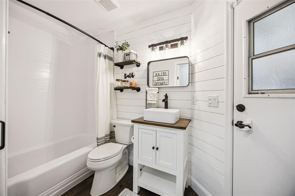 For Sale: $514,900 (3 beds, 2 baths, 2573 Square Feet)