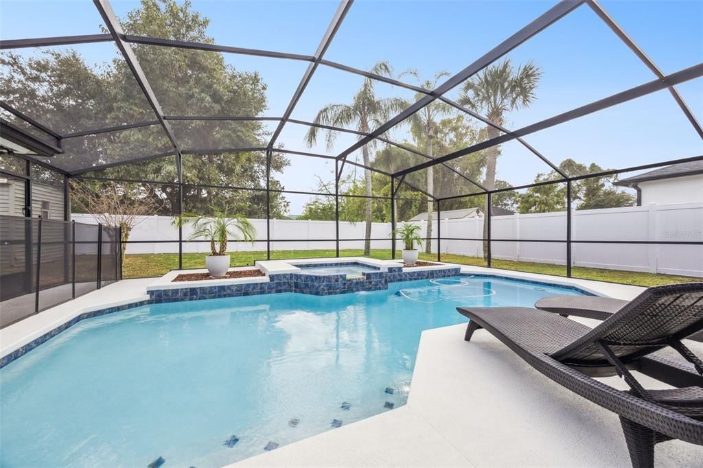 For Sale: $514,900 (3 beds, 2 baths, 2573 Square Feet)