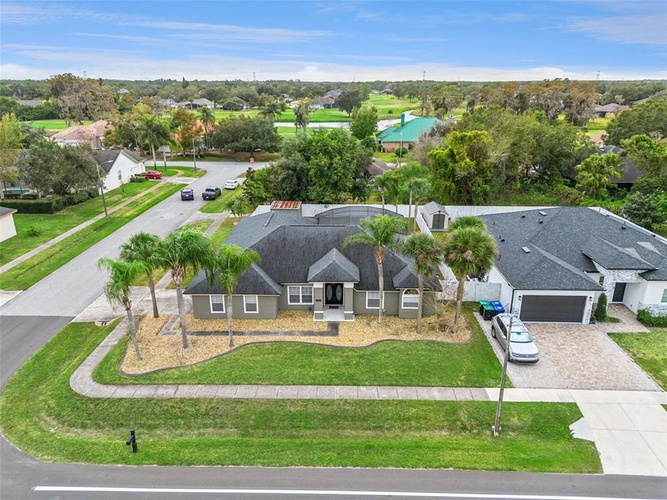 For Sale: $514,900 (3 beds, 2 baths, 2573 Square Feet)