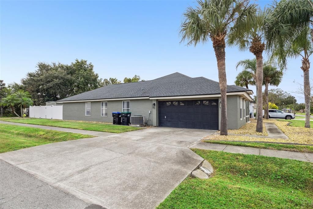 For Sale: $514,900 (3 beds, 2 baths, 2573 Square Feet)