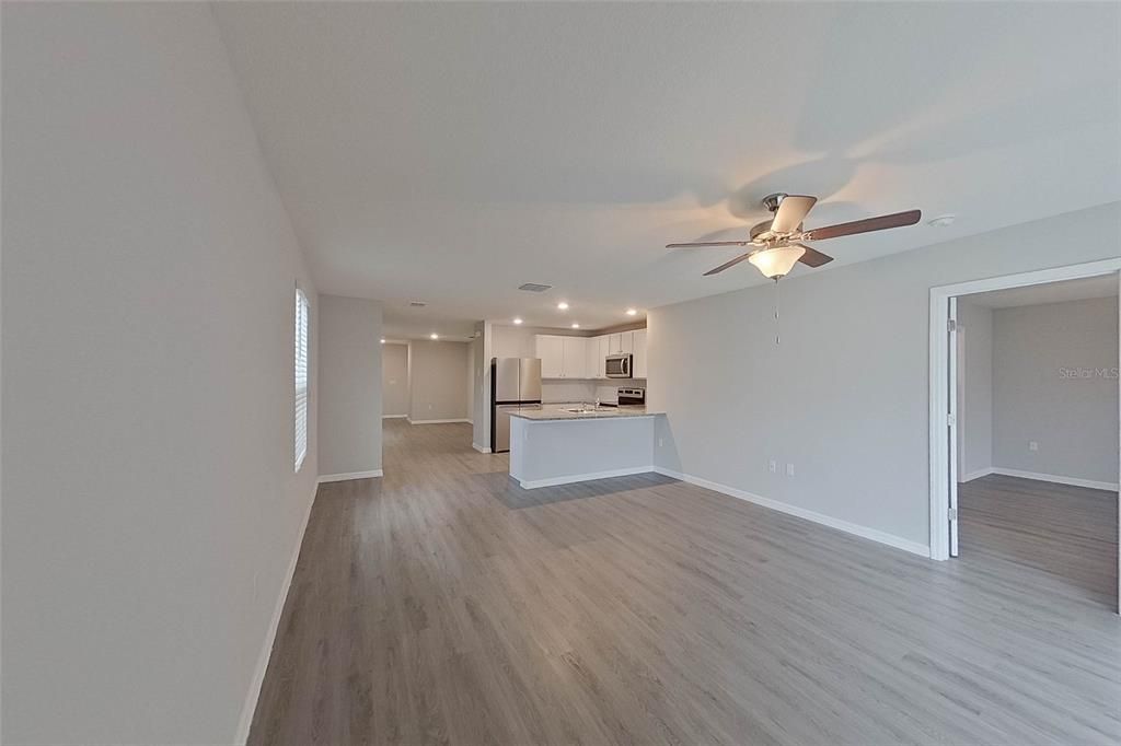 В аренду: $1,895 (3 спален, 2 ванн, 1453 Квадратных фут)