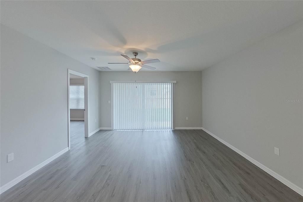 В аренду: $1,895 (3 спален, 2 ванн, 1453 Квадратных фут)