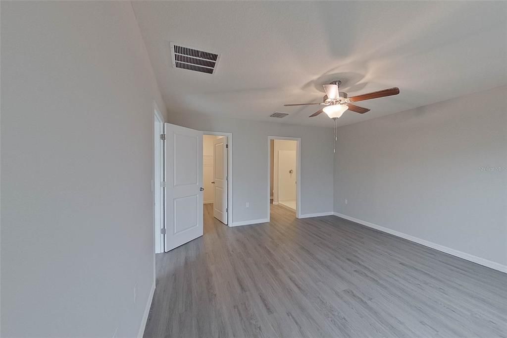 В аренду: $1,895 (3 спален, 2 ванн, 1453 Квадратных фут)