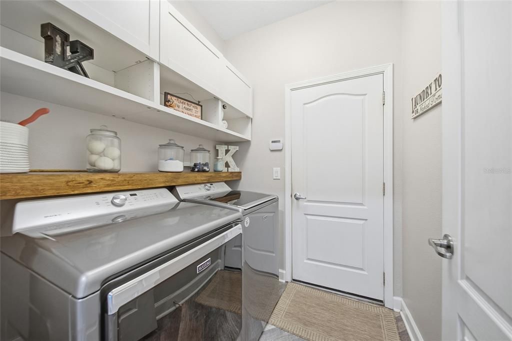 En Venta: $585,000 (4 camas, 3 baños, 2529 Pies cuadrados)