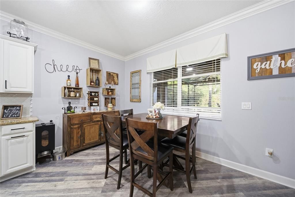 En Venta: $585,000 (4 camas, 3 baños, 2529 Pies cuadrados)