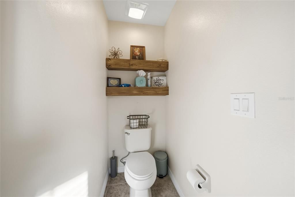 En Venta: $585,000 (4 camas, 3 baños, 2529 Pies cuadrados)