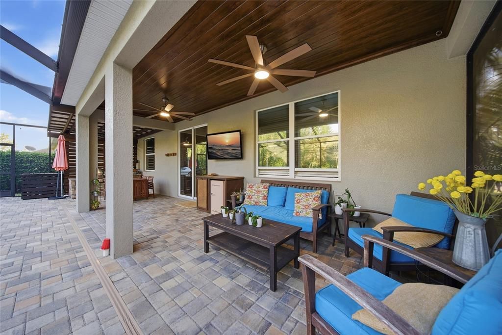 En Venta: $585,000 (4 camas, 3 baños, 2529 Pies cuadrados)