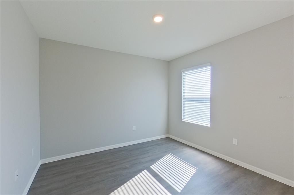 For Rent: $2,315 (5 beds, 3 baths, 2447 Square Feet)