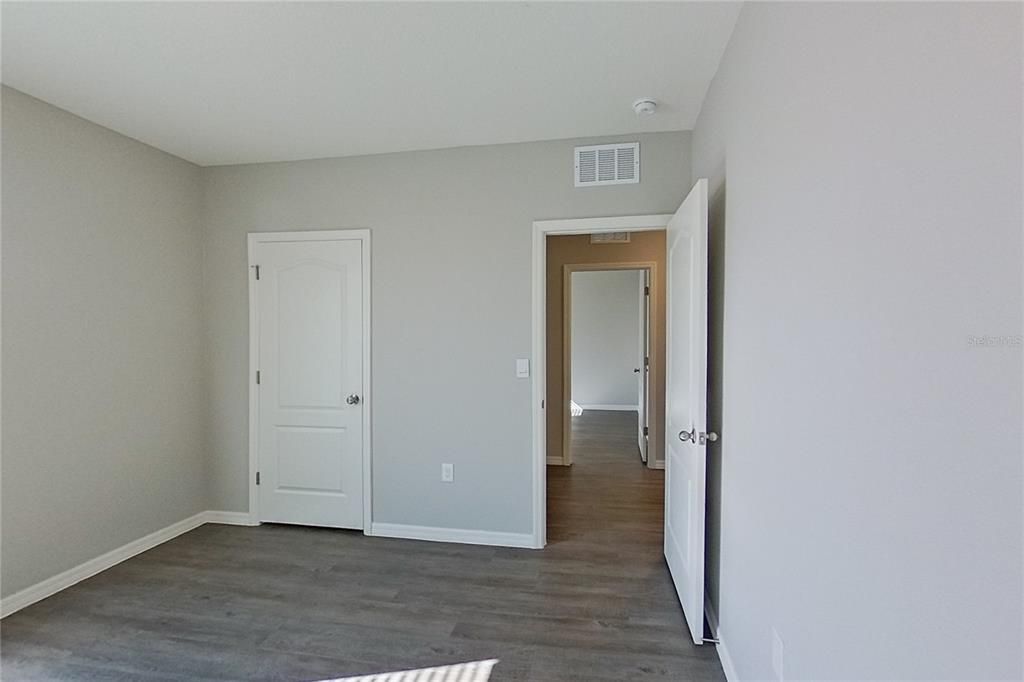 For Rent: $2,315 (5 beds, 3 baths, 2447 Square Feet)