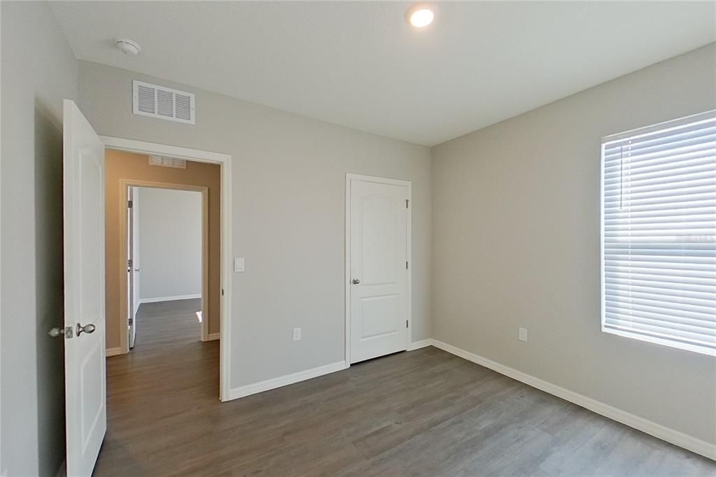 For Rent: $2,315 (5 beds, 3 baths, 2447 Square Feet)