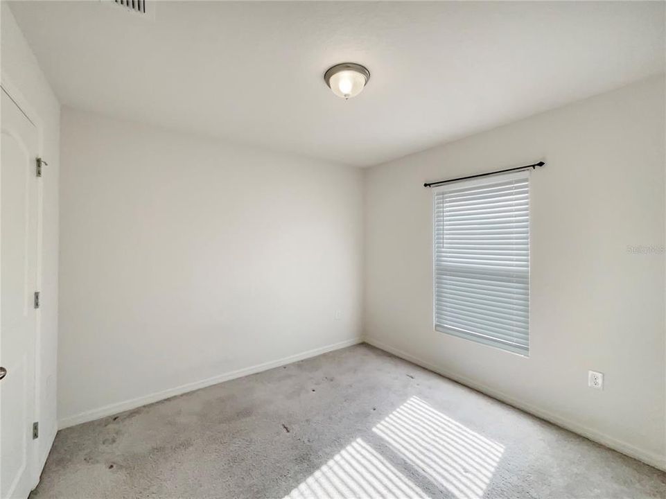 For Sale: $263,000 (3 beds, 2 baths, 1282 Square Feet)