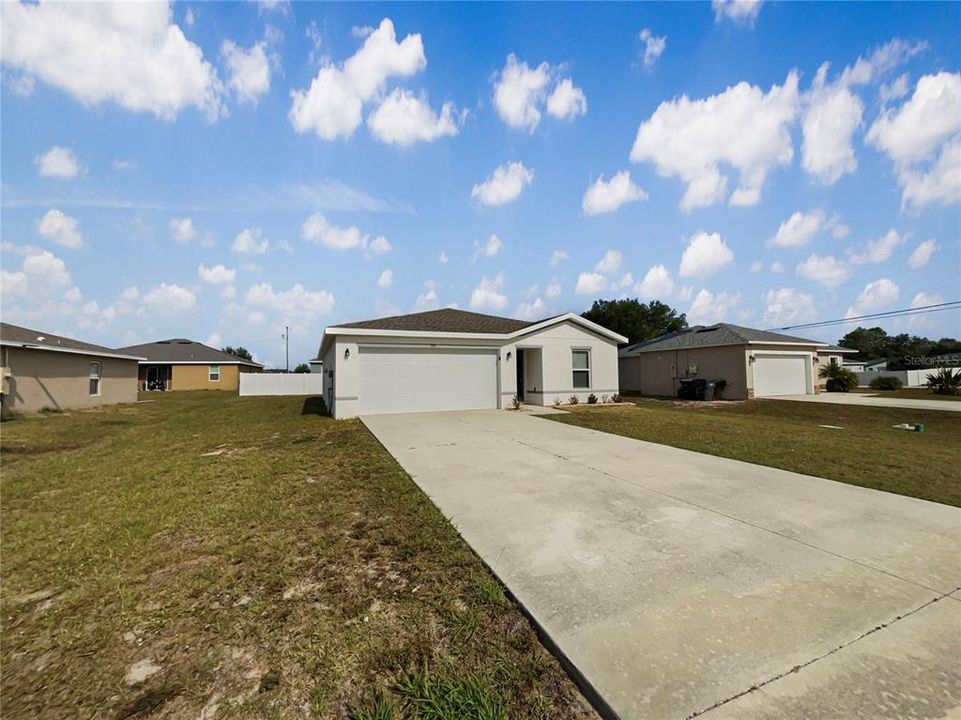 For Sale: $263,000 (3 beds, 2 baths, 1282 Square Feet)