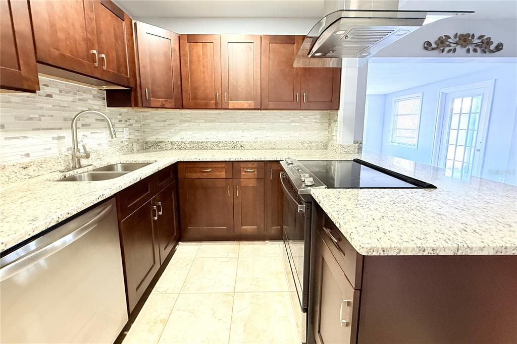 En Venta: $470,000 (3 camas, 2 baños, 1287 Pies cuadrados)