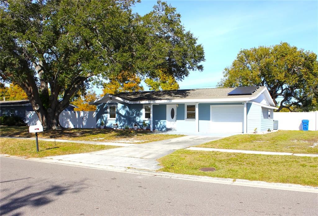 En Venta: $470,000 (3 camas, 2 baños, 1287 Pies cuadrados)