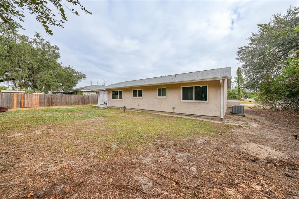 En Venta: $225,000 (3 camas, 2 baños, 1183 Pies cuadrados)