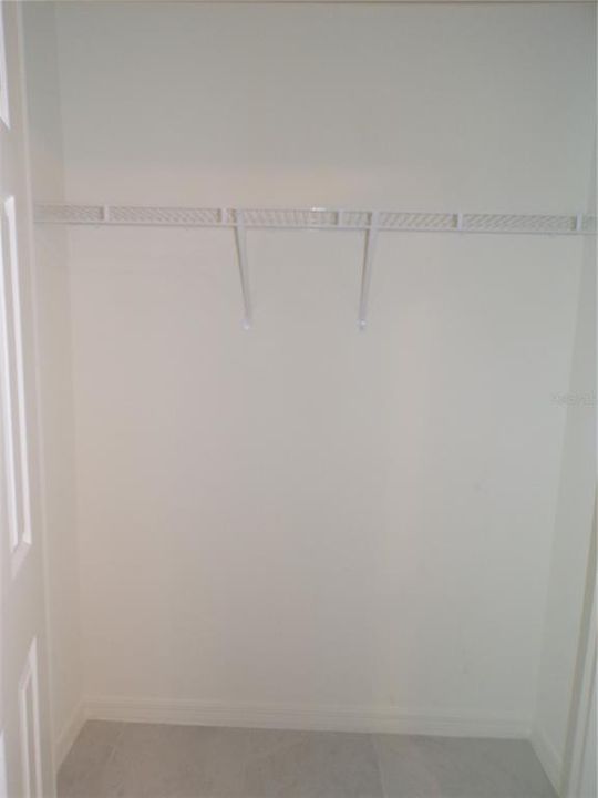 For Rent: $2,150 (4 beds, 2 baths, 1810 Square Feet)