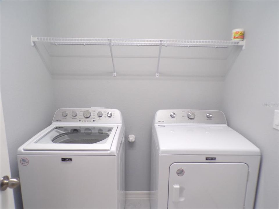 For Rent: $2,150 (4 beds, 2 baths, 1810 Square Feet)