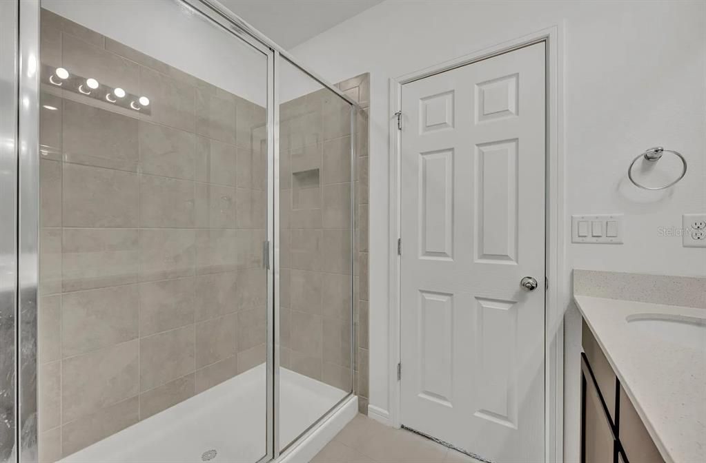 En Venta: $350,000 (3 camas, 2 baños, 1443 Pies cuadrados)