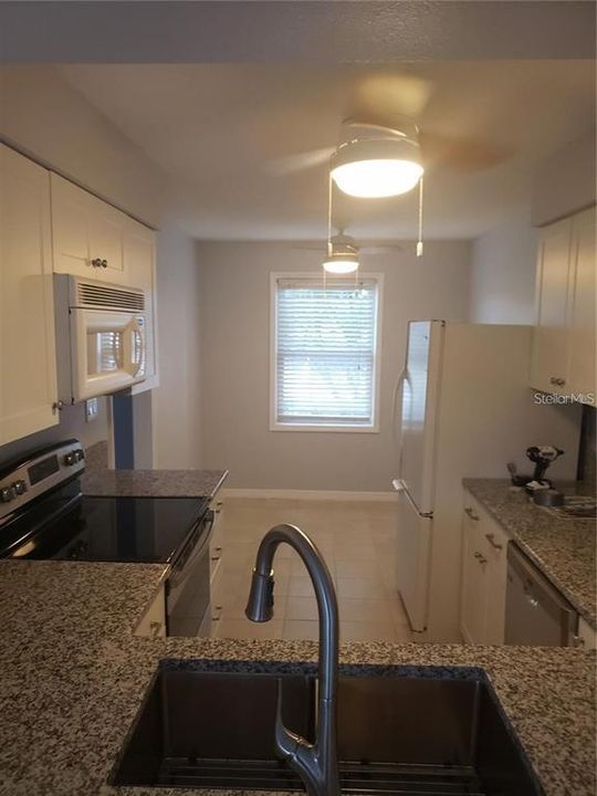 待售: $239,900 (3 贝兹, 1 浴室, 1344 平方英尺)