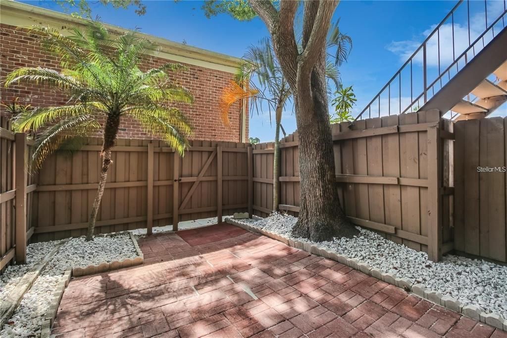 待售: $239,900 (3 贝兹, 1 浴室, 1344 平方英尺)