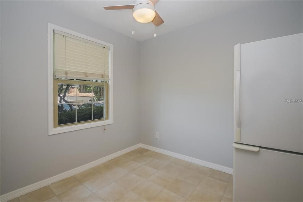 待售: $239,900 (3 贝兹, 1 浴室, 1344 平方英尺)