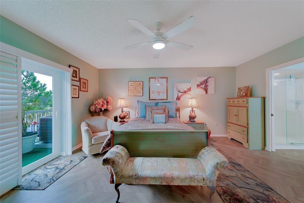 待售: $270,000 (2 贝兹, 2 浴室, 1415 平方英尺)