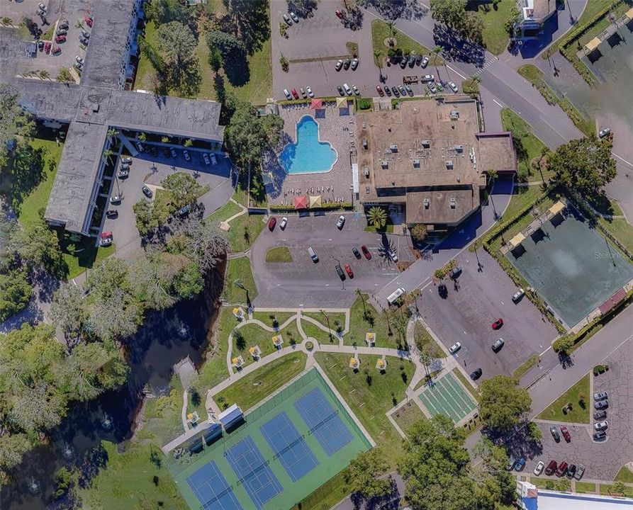 待售: $270,000 (2 贝兹, 2 浴室, 1415 平方英尺)