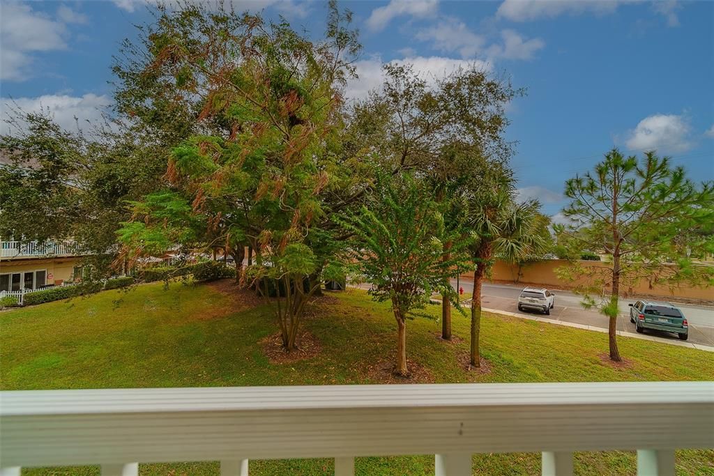 待售: $270,000 (2 贝兹, 2 浴室, 1415 平方英尺)