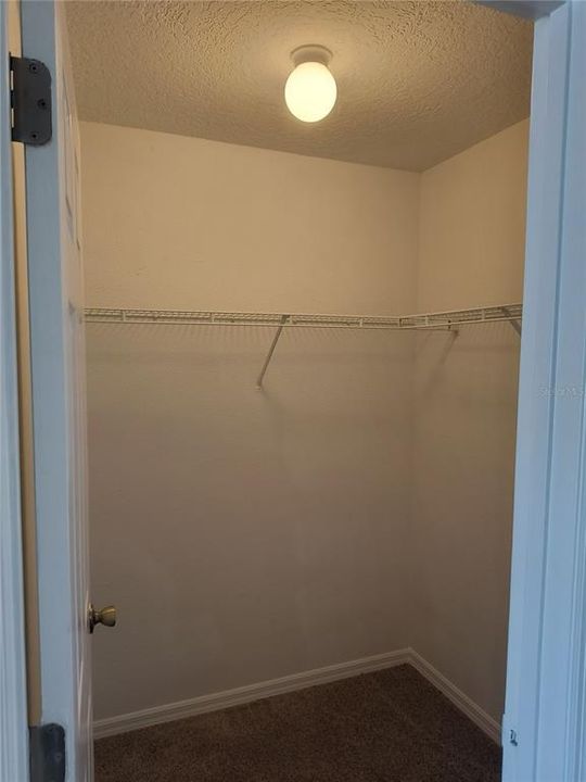For Rent: $1,500 (3 beds, 2 baths, 999 Square Feet)