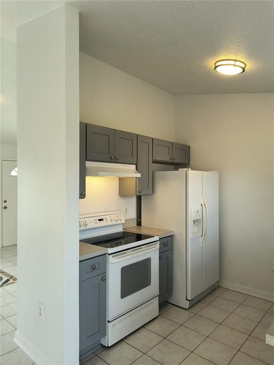 For Rent: $1,500 (3 beds, 2 baths, 999 Square Feet)