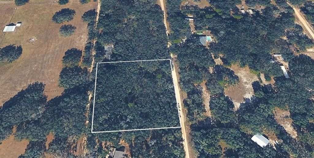 En Venta: $76,000 (2.51 acres)