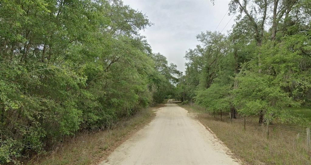 En Venta: $76,000 (2.51 acres)