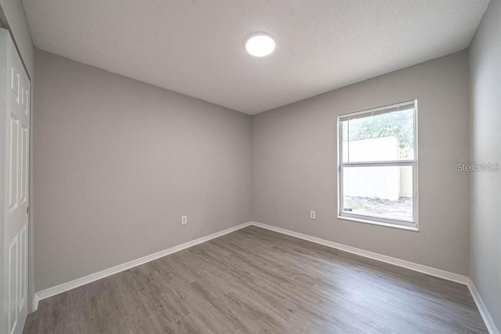 En Venta: $322,000 (4 camas, 2 baños, 1606 Pies cuadrados)