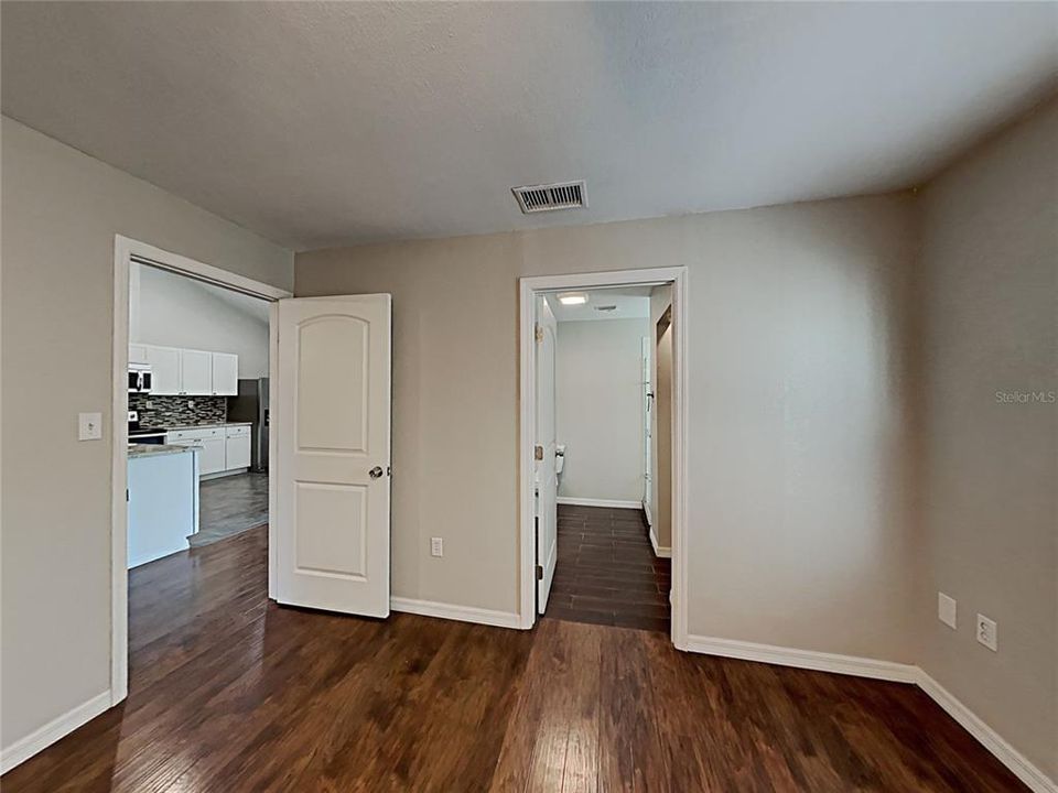 For Sale: $325,000 (3 beds, 2 baths, 1415 Square Feet)