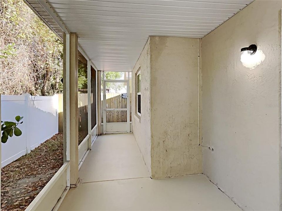 For Sale: $325,000 (3 beds, 2 baths, 1415 Square Feet)