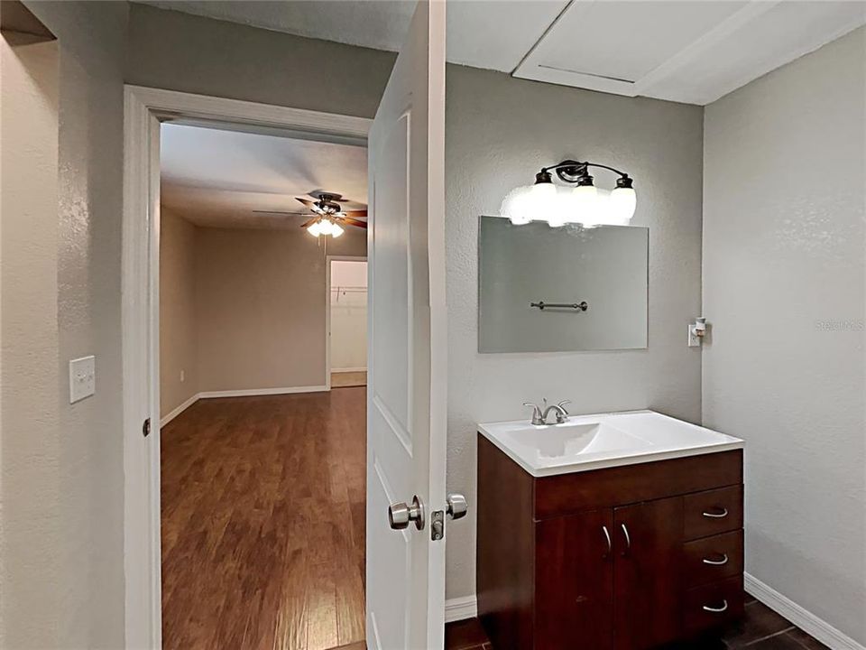 For Sale: $325,000 (3 beds, 2 baths, 1415 Square Feet)