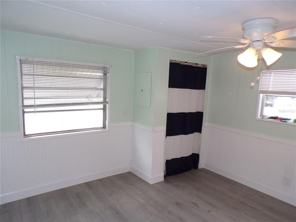 For Rent: $975 (2 beds, 1 baths, 672 Square Feet)