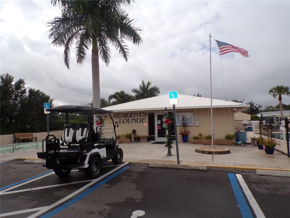 For Rent: $975 (2 beds, 1 baths, 672 Square Feet)