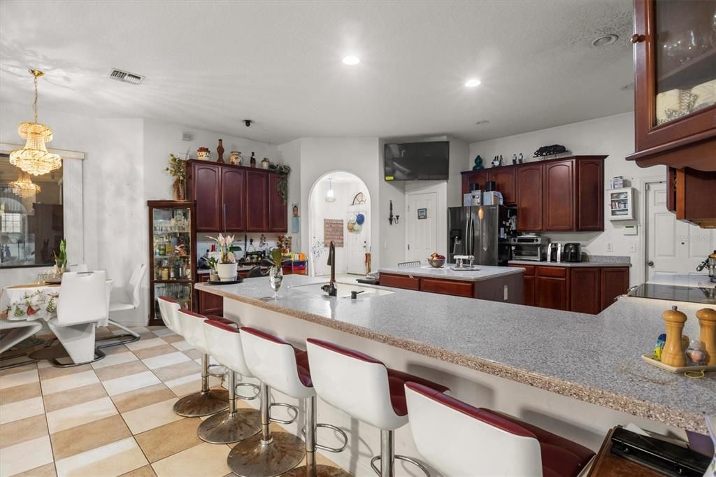 For Sale: $505,000 (4 beds, 3 baths, 2588 Square Feet)