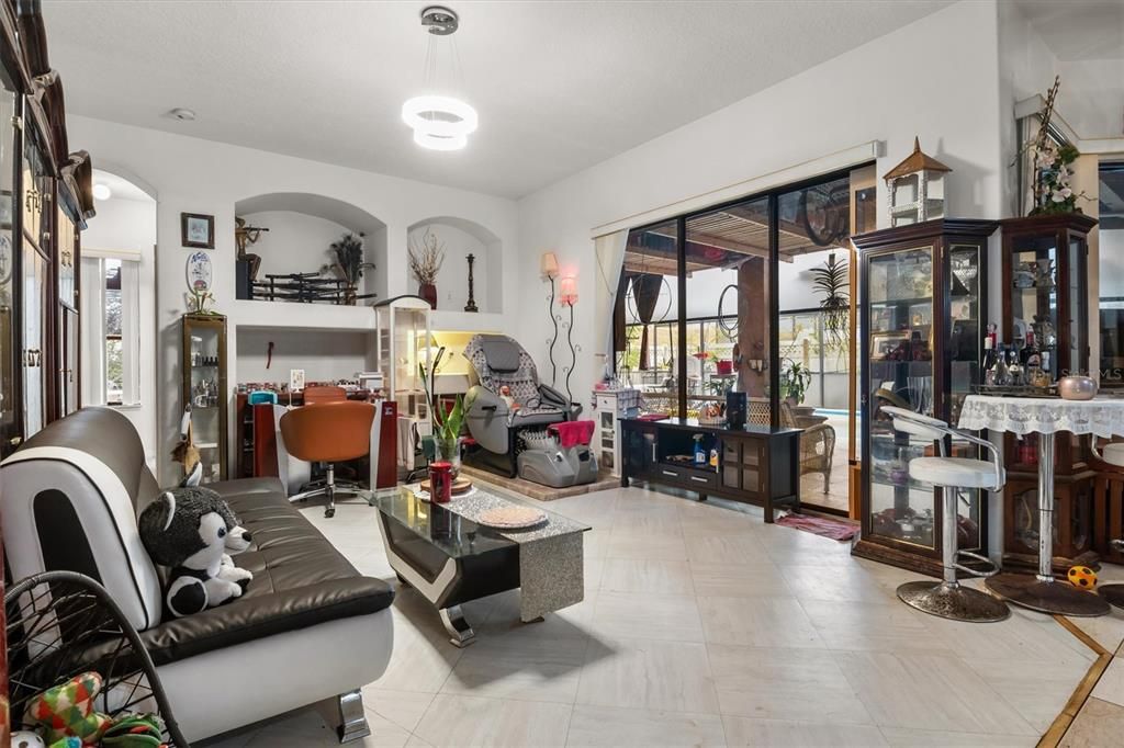 For Sale: $505,000 (4 beds, 3 baths, 2588 Square Feet)