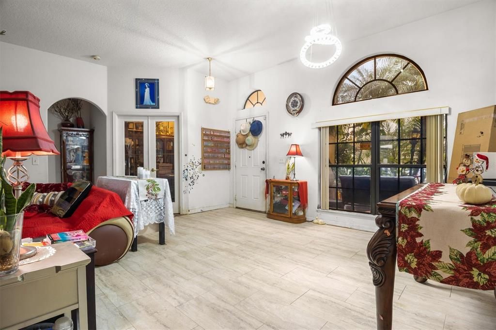 For Sale: $505,000 (4 beds, 3 baths, 2588 Square Feet)