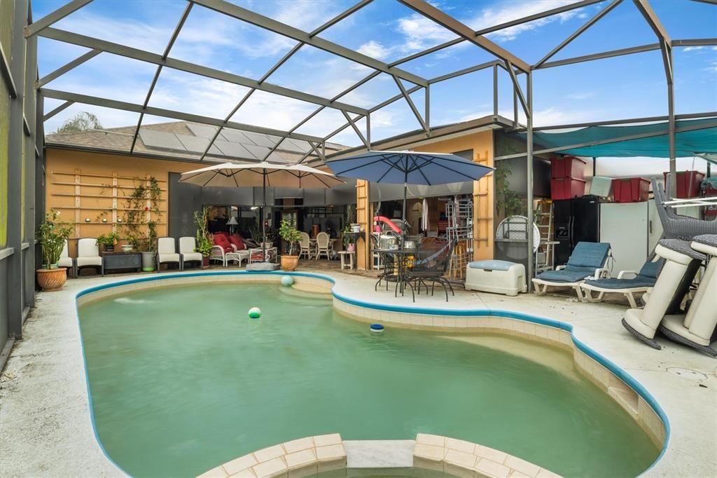 For Sale: $505,000 (4 beds, 3 baths, 2588 Square Feet)