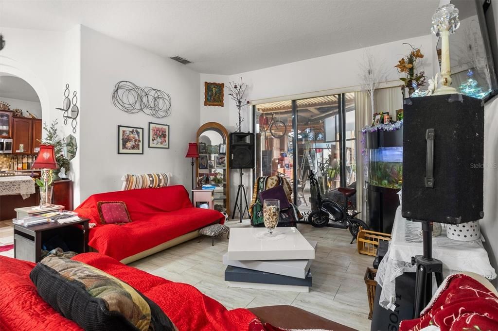 For Sale: $505,000 (4 beds, 3 baths, 2588 Square Feet)