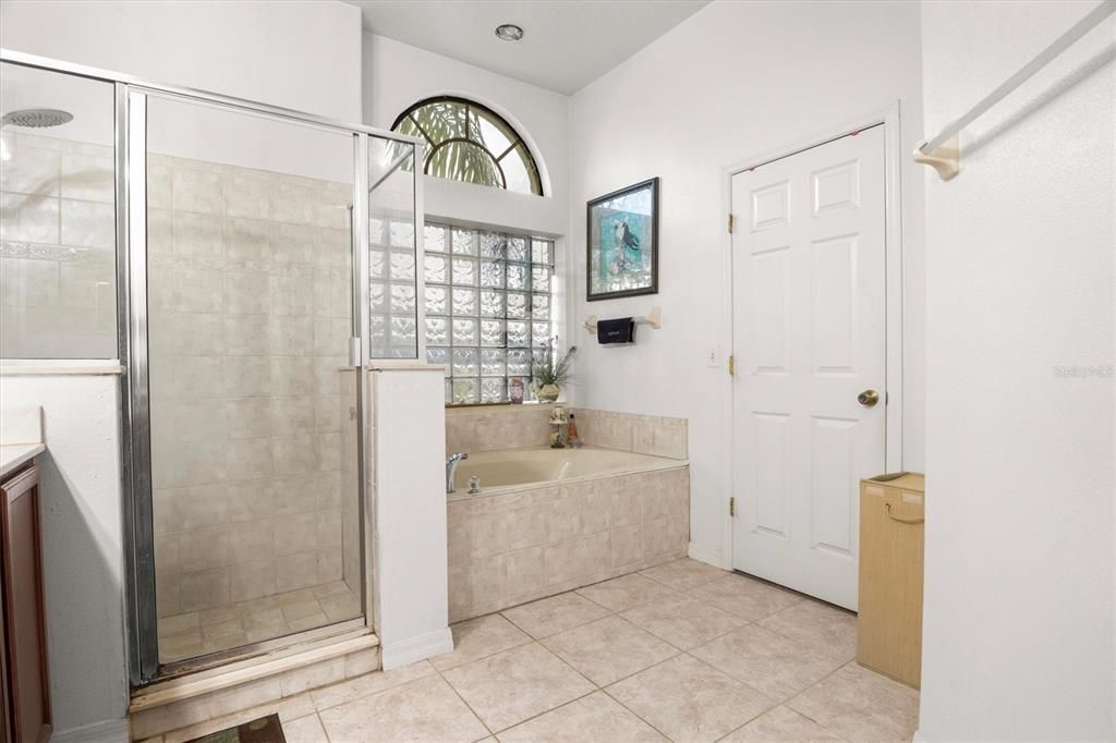 For Sale: $505,000 (4 beds, 3 baths, 2588 Square Feet)