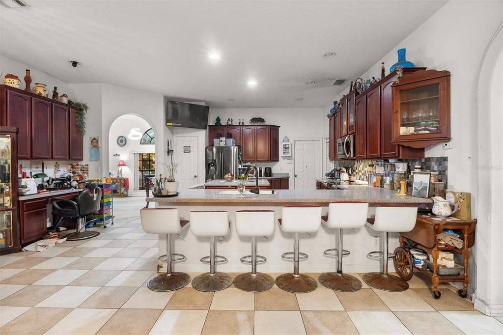 For Sale: $505,000 (4 beds, 3 baths, 2588 Square Feet)